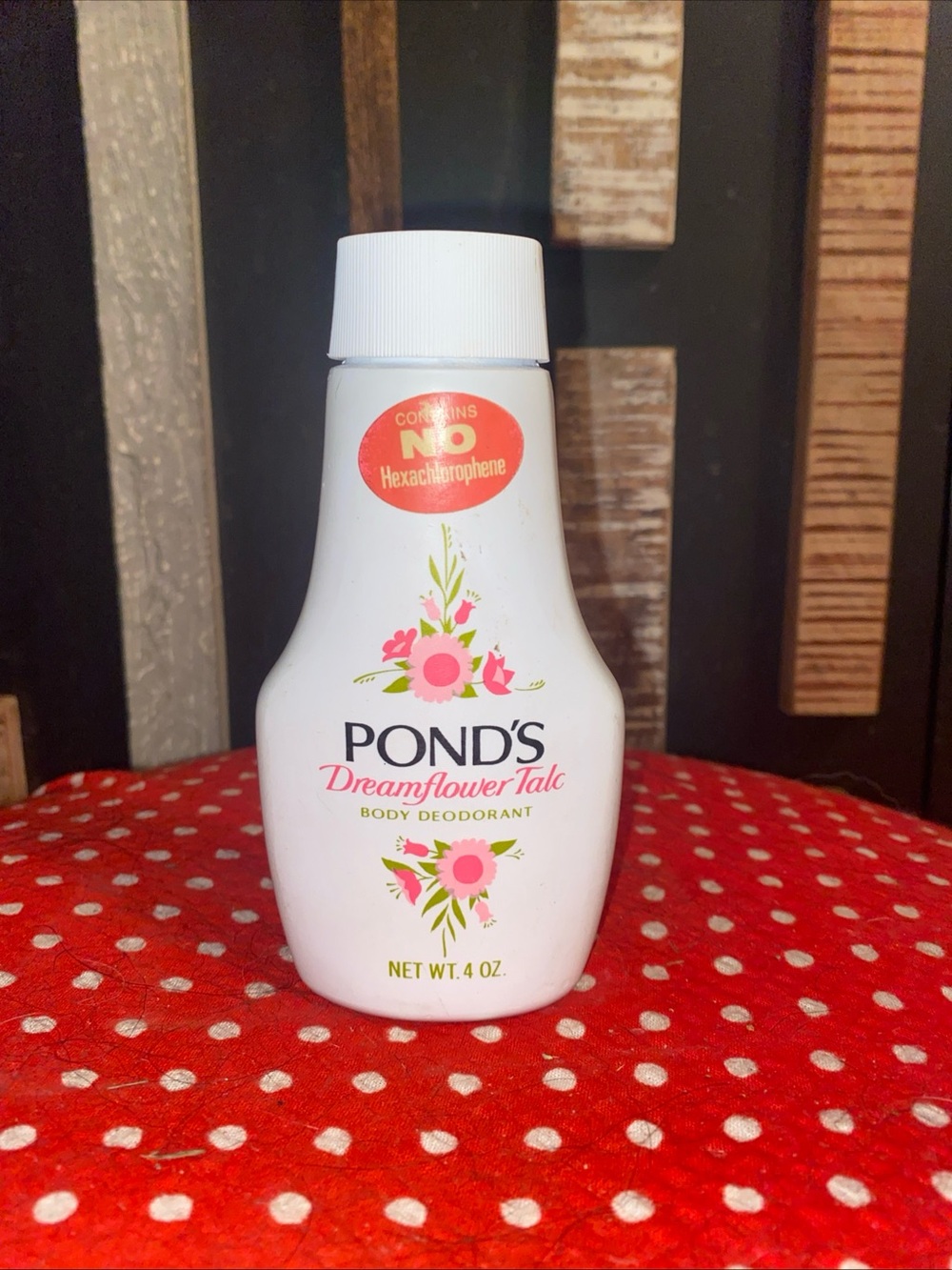 Vtg 70’s POND'S Dreamflower Talc Body Deodorant — White with Pink Floral Accents